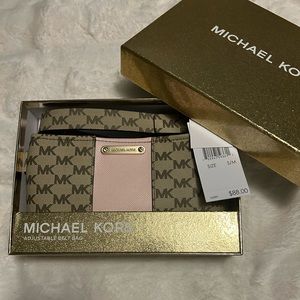 Micheal Kors Belt Bag NWT